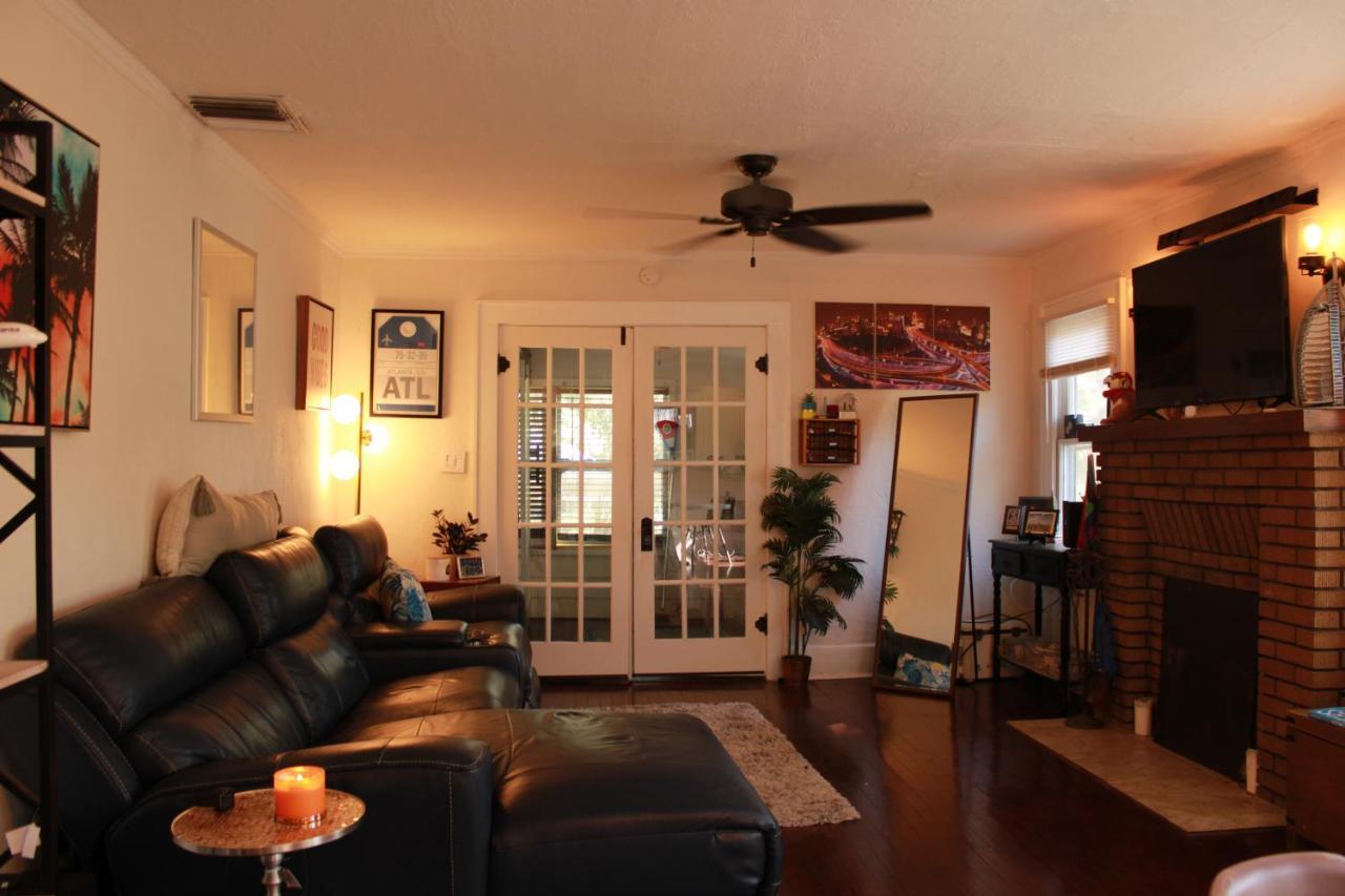 World Solo Travel'S Welcomed At St Pete Home St. Petersburg Bagian luar foto